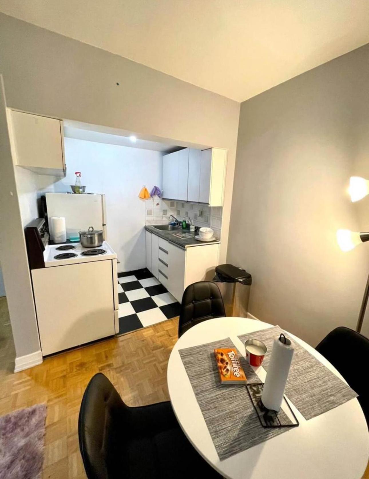 Affordable Cuttie 4 Persons 2 Beds In Downtown Apartment Montreal Exterior photo